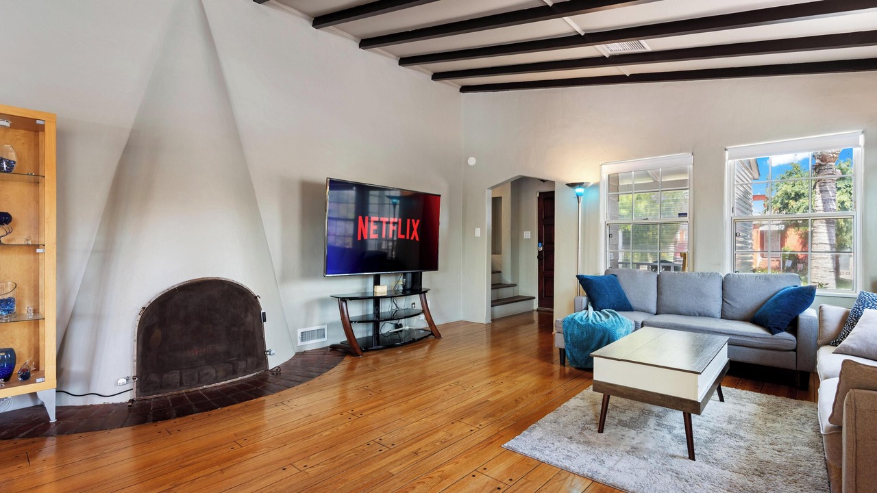 Photo of Livingroom in Los Angeles