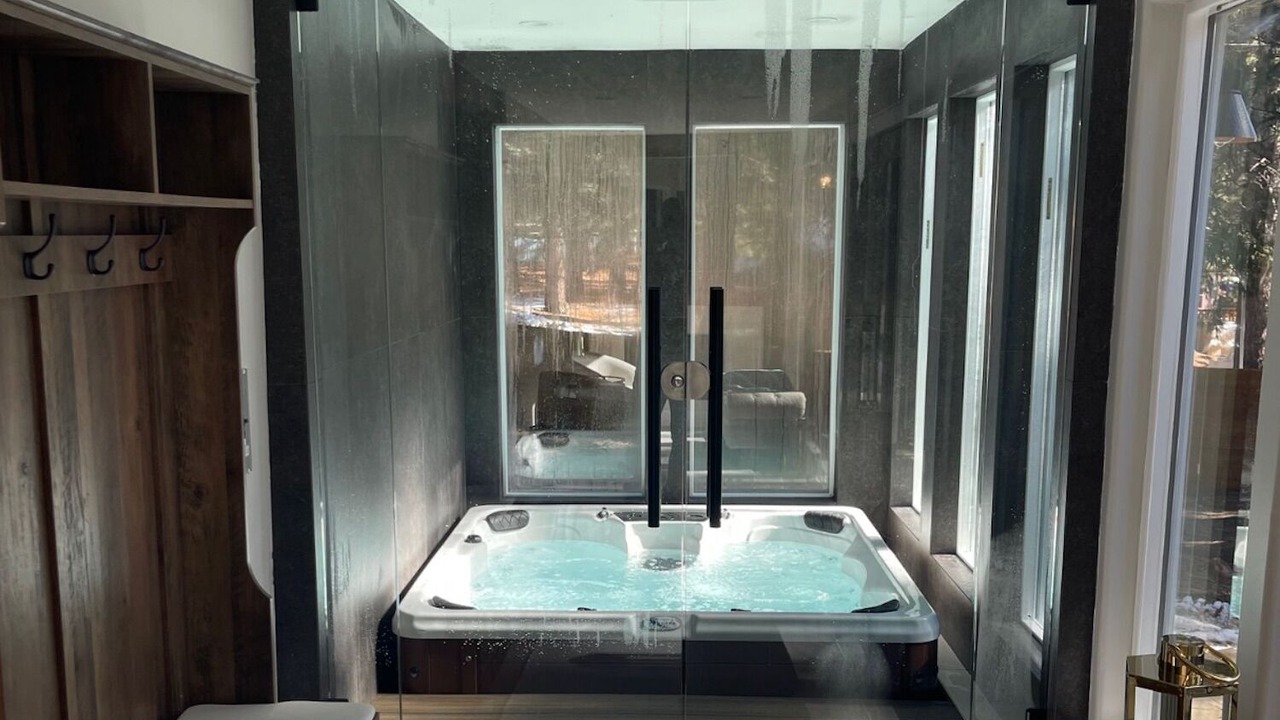 Photo of Bathroom in Green Valley Lake