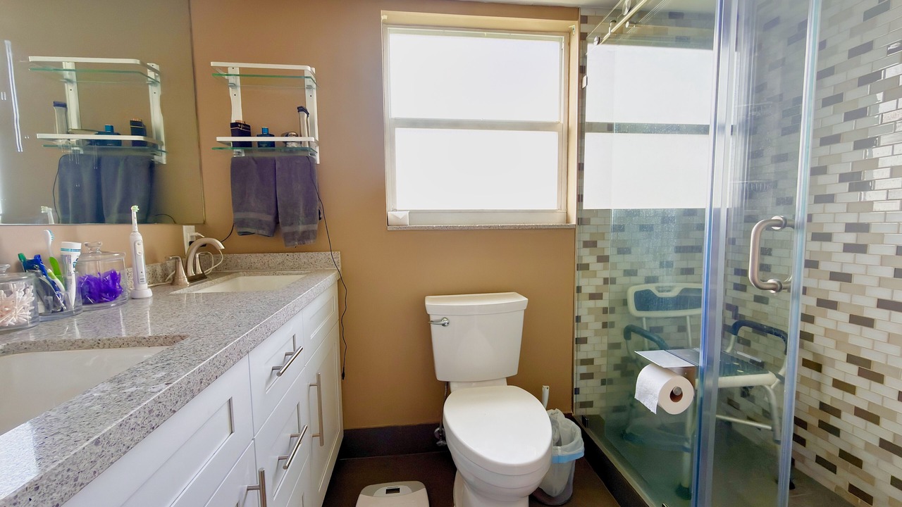 Photo of Bathroom in Survey Creek