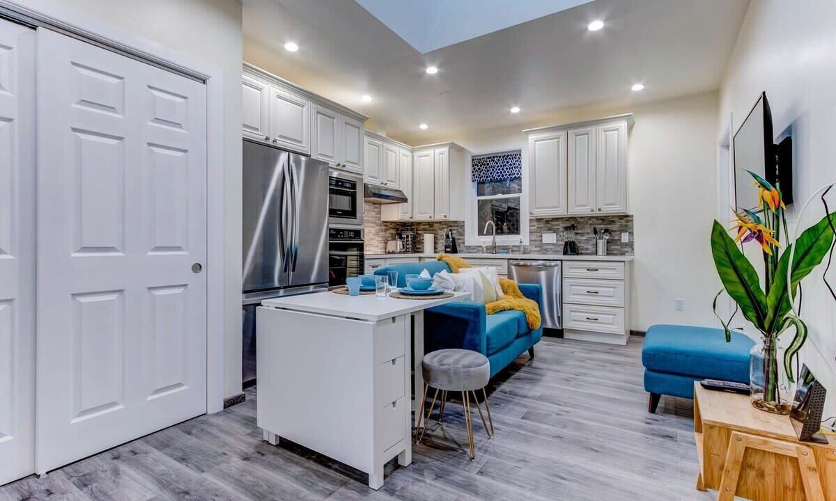 Photo of Livingroom in North Central