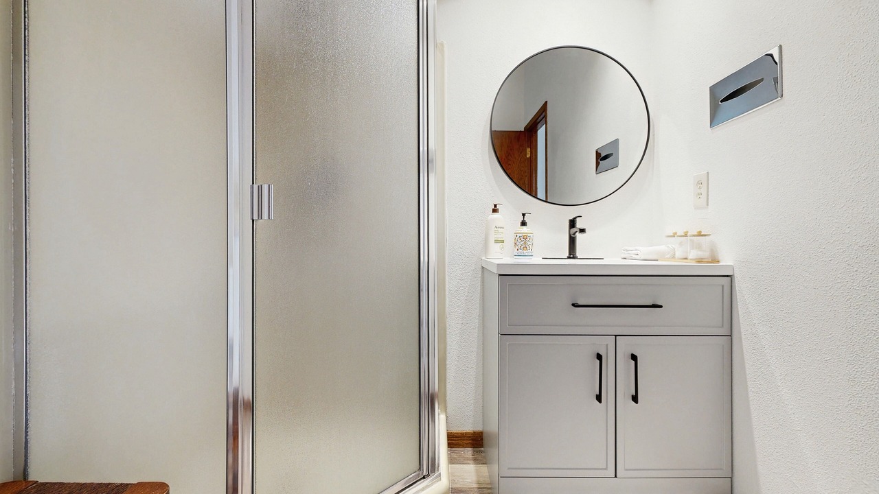 Photo of Bathroom in Silvercreek