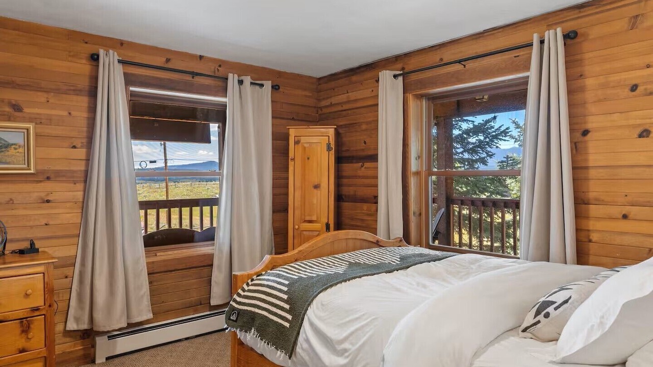Photo of Bedroom in Clark