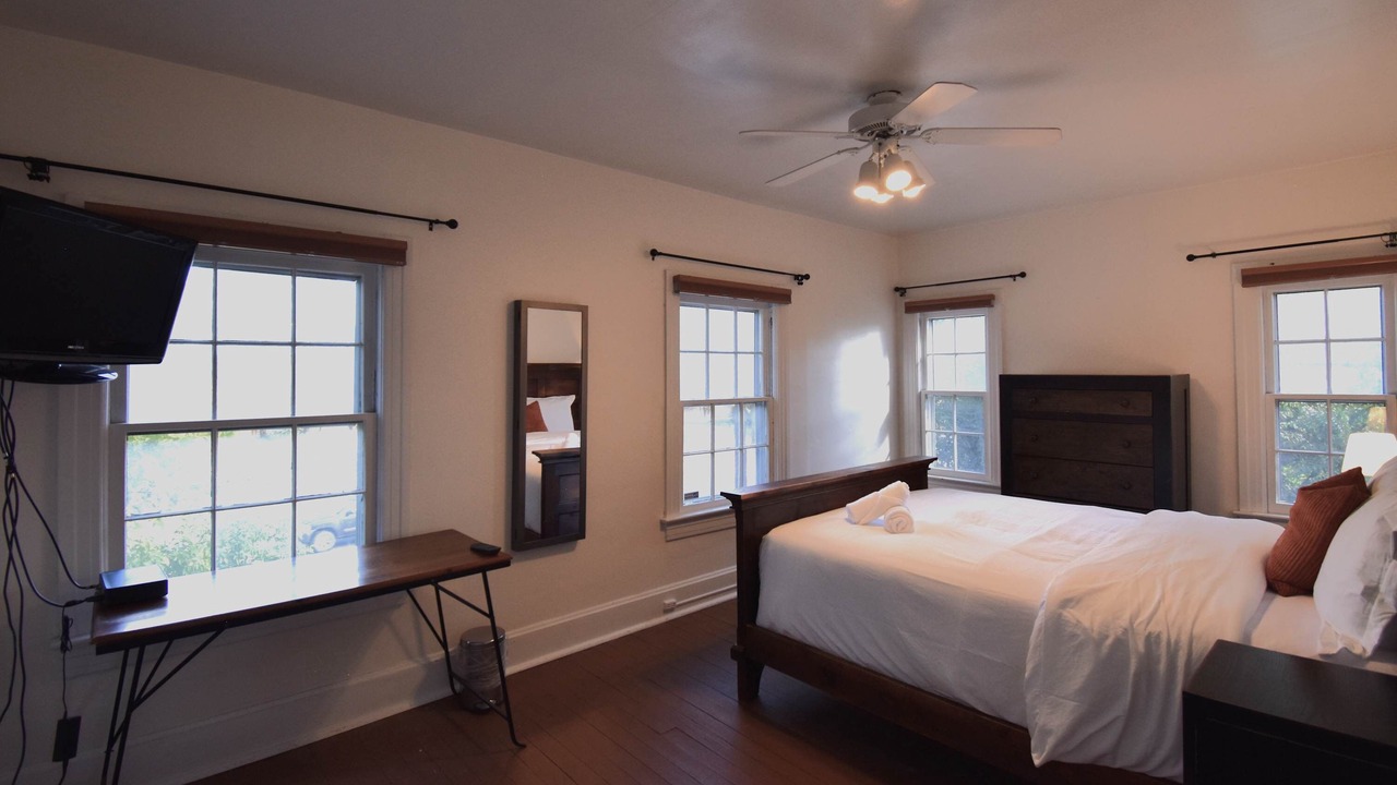 Photo of Bedroom in Washington Park