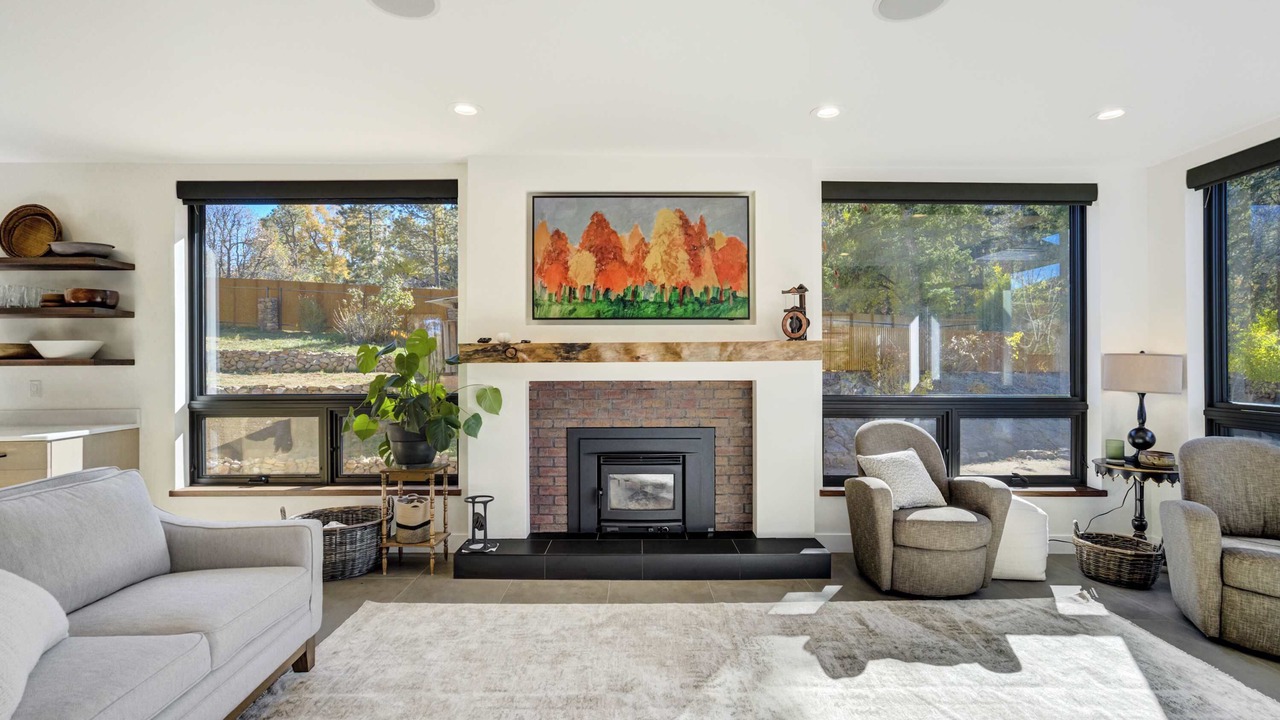 Photo of Livingroom in Broadmoor