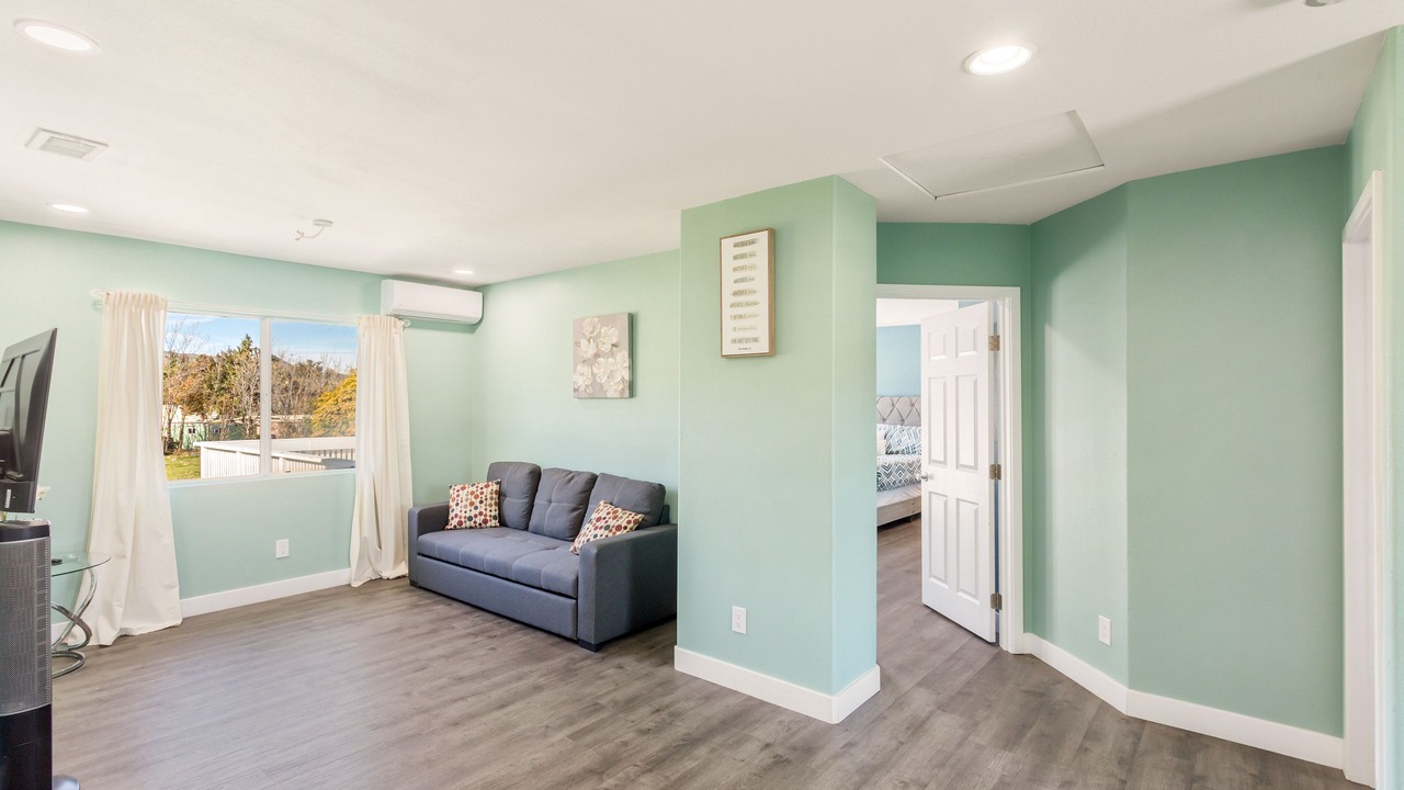 Photo of Livingroom in Lake Elsinore