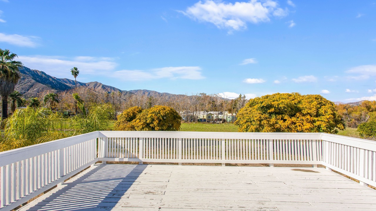 Photo of Patio Balcony in Lake Elsinore