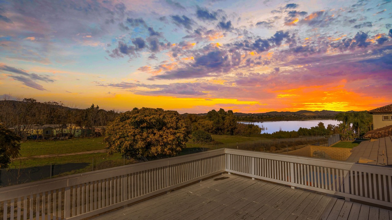 Photo of Patio Balcony in Lake Elsinore