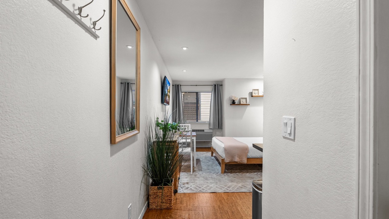 Photo of Bedroom in Englewood