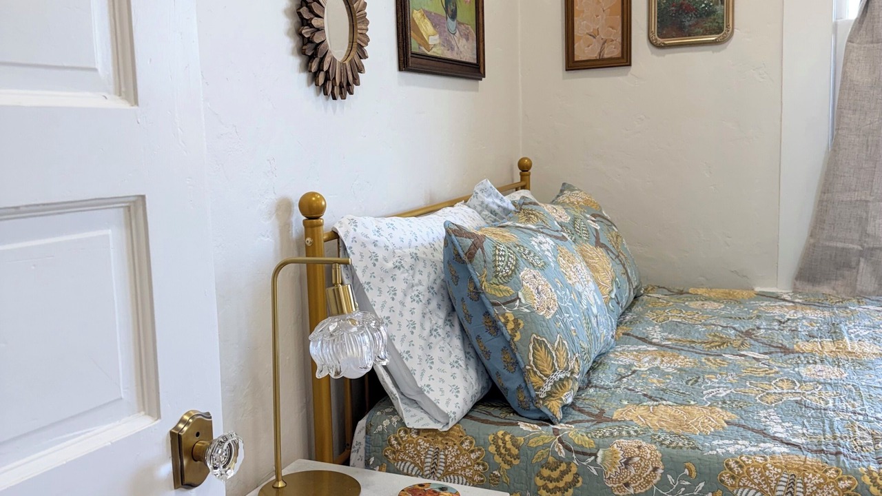 Photo of Bedroom in Downtown