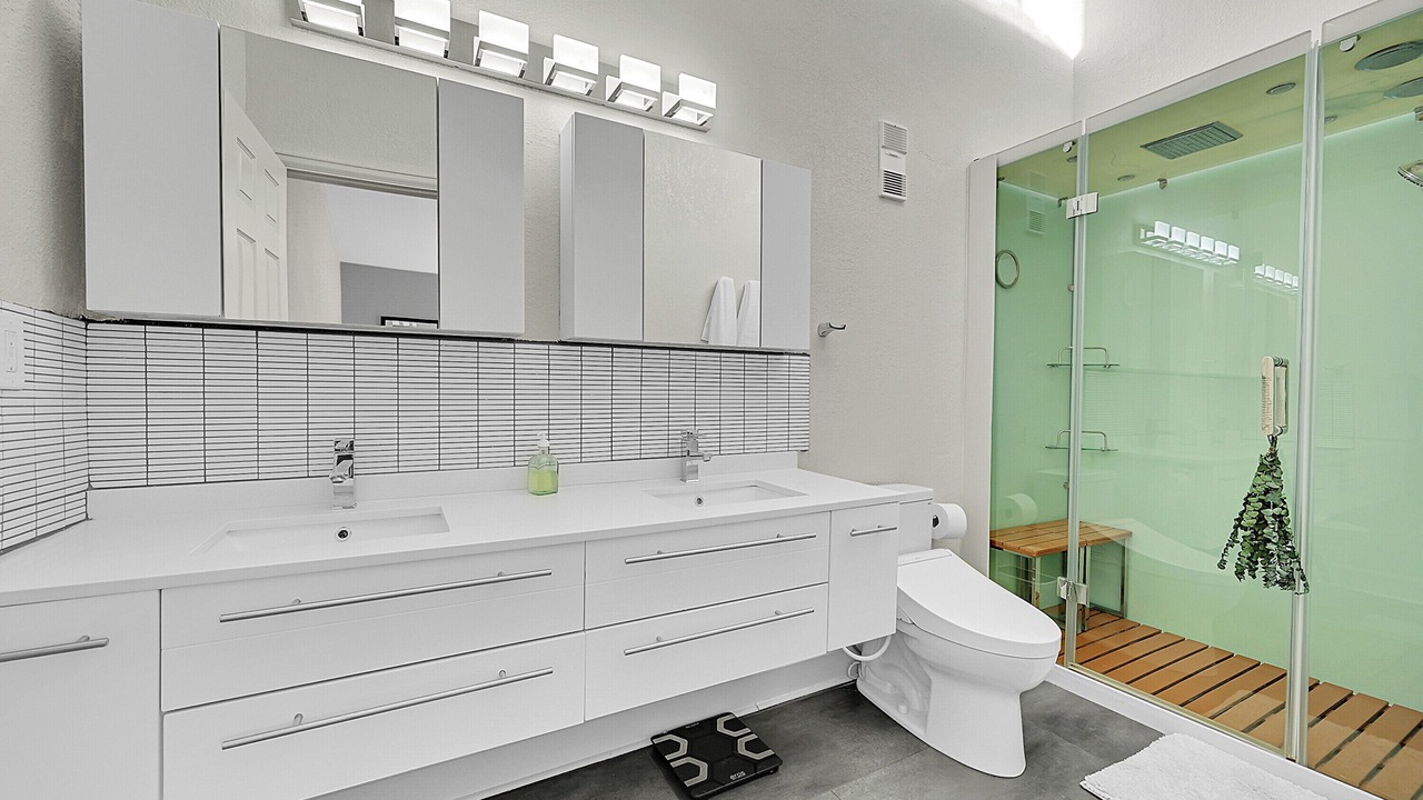Photo of Bathroom in Old North Boulder