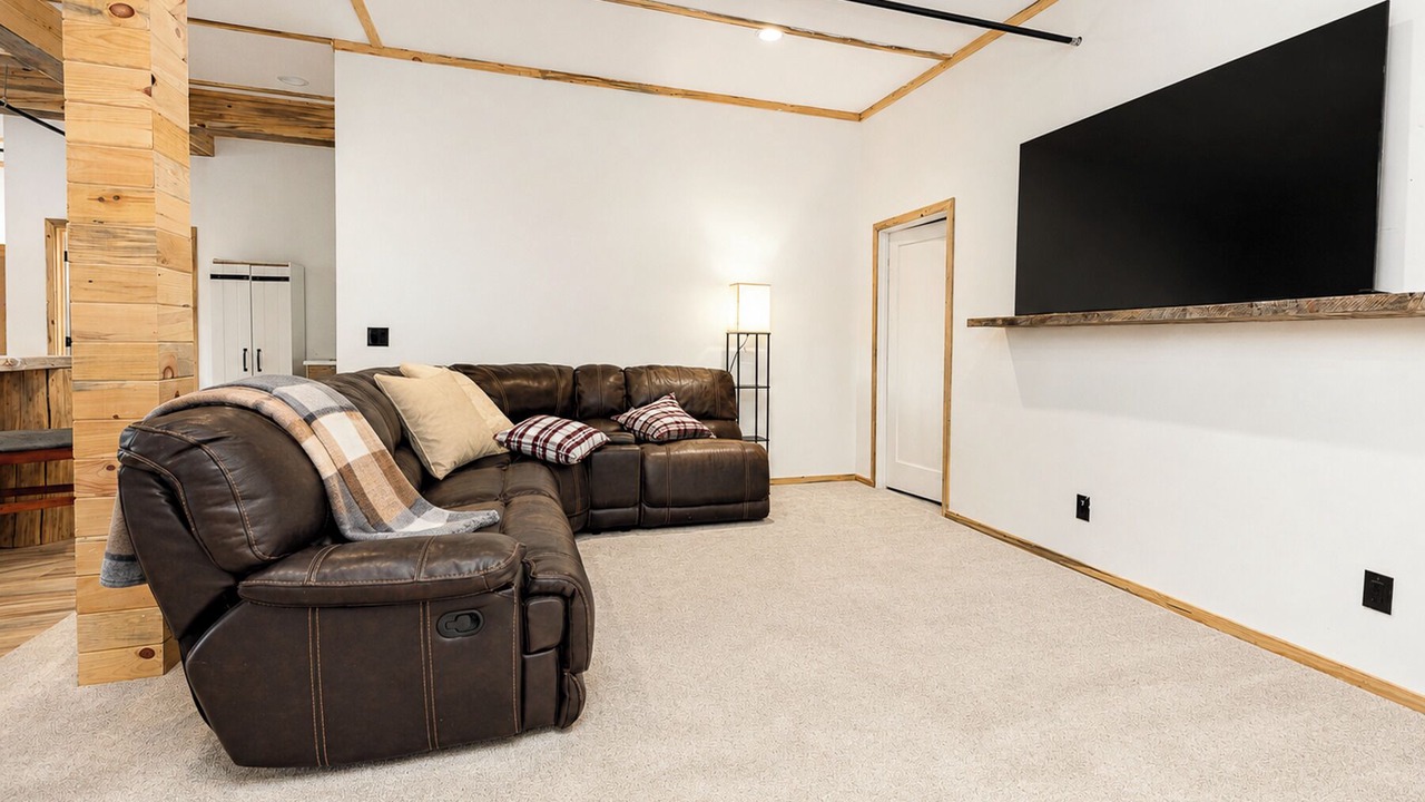 Photo of Livingroom in Black Hawk