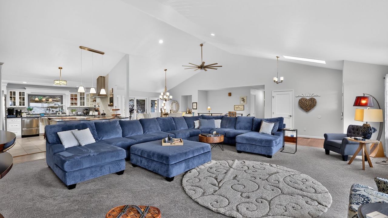Photo of Livingroom in Northwest Colorado Springs