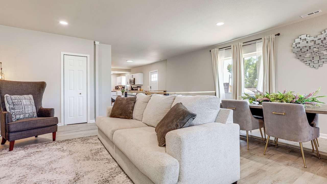 Photo of Livingroom in Pueblo