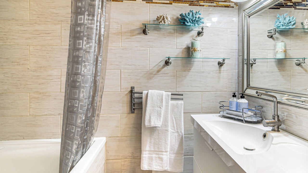 Photo of Bathroom in Arvada