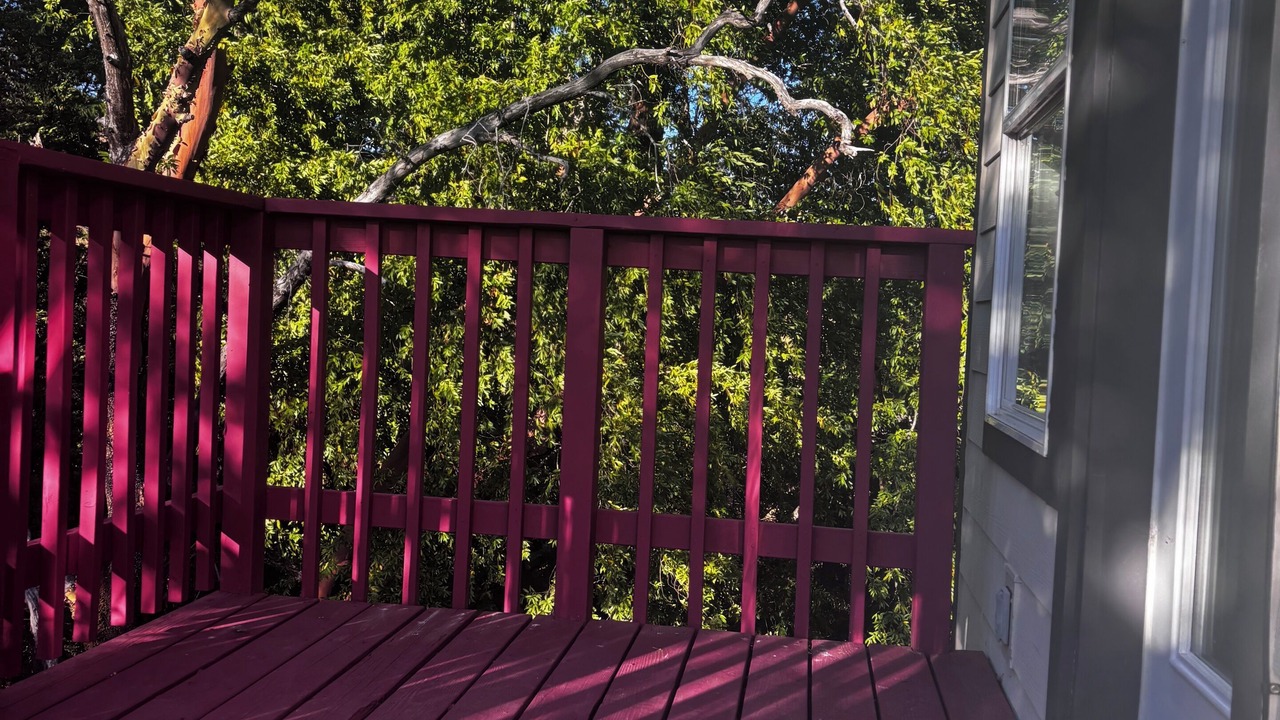 Photo of Patio Balcony in Garberville
