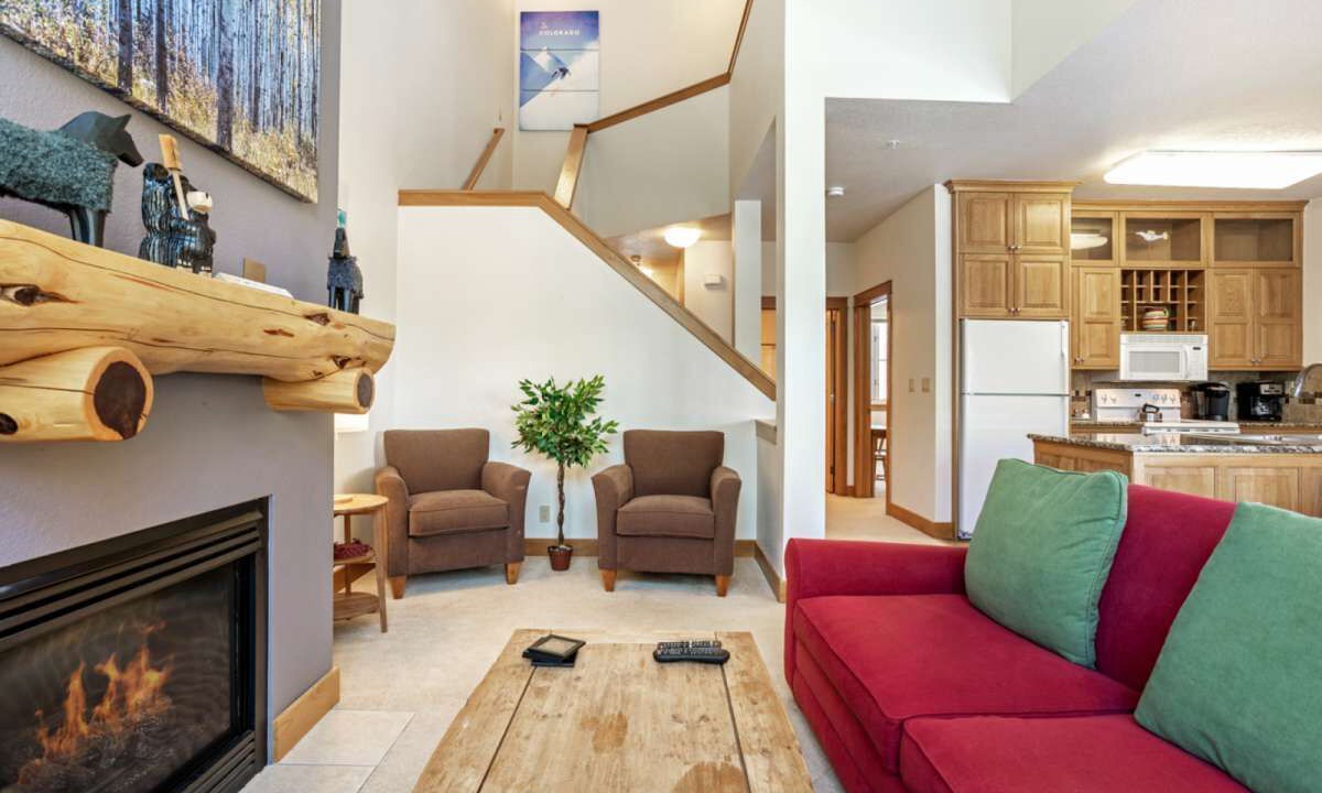 Photo of Livingroom in Lakeside Village