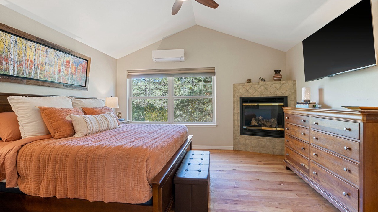 Photo of Livingroom in Edgemont Ranch