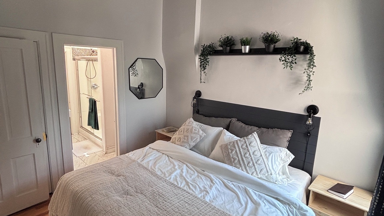 Photo of Bedroom in Berkeley