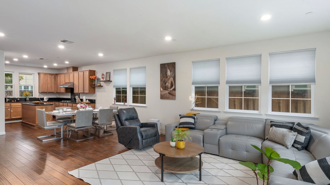 Photo of Livingroom in Ardenwood