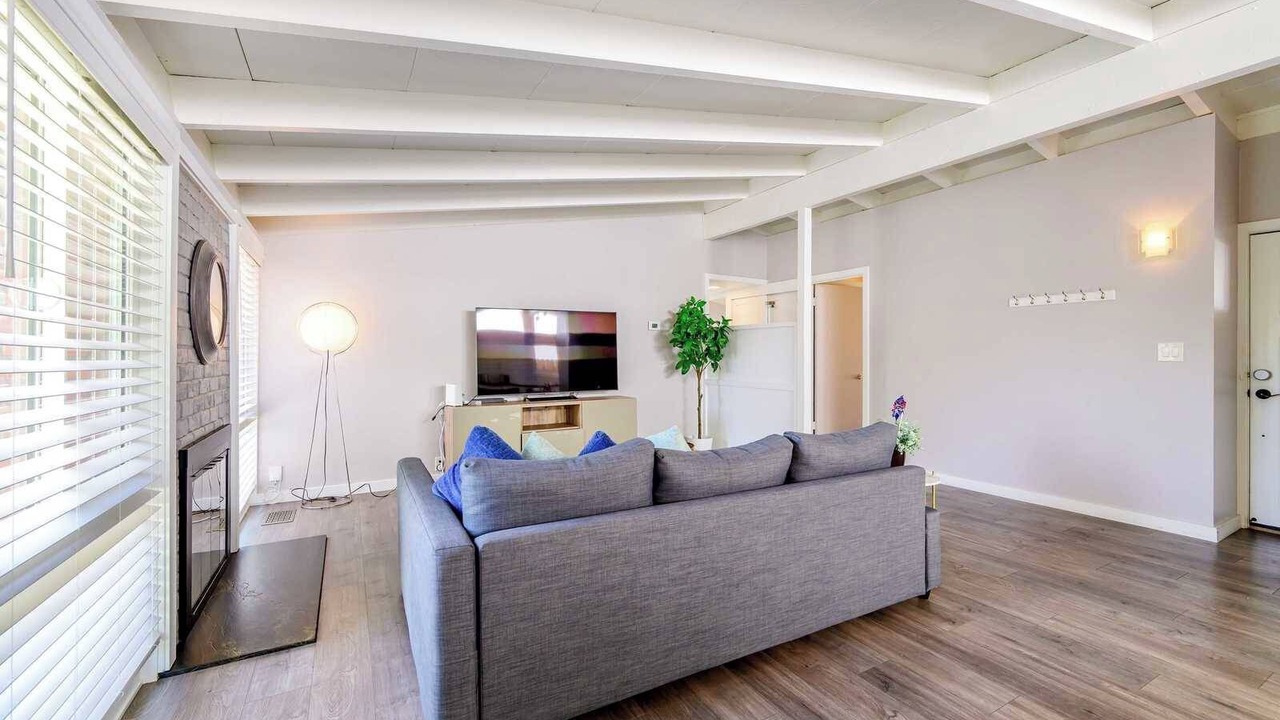Photo of Livingroom in East San Jose