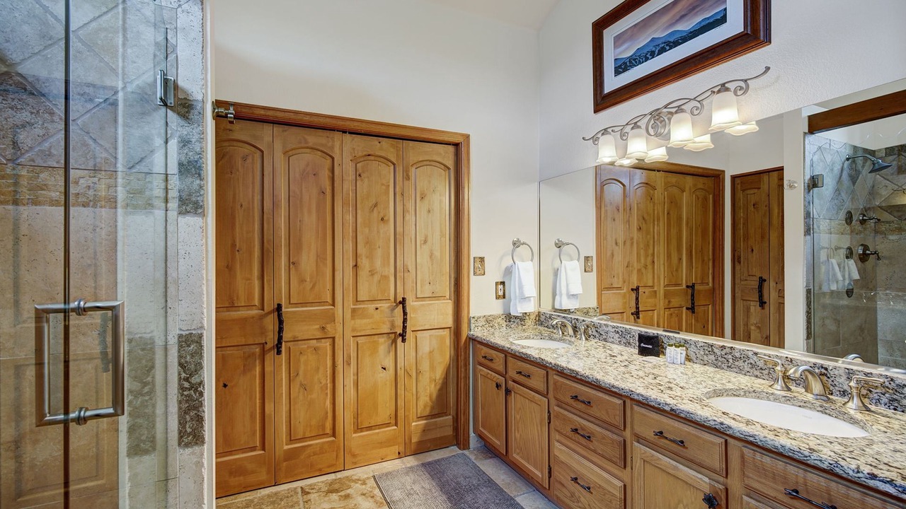 Photo of Bathroom in Warrior's Mark