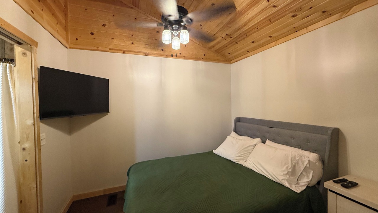 Photo of Bedroom in Sherrodsville
