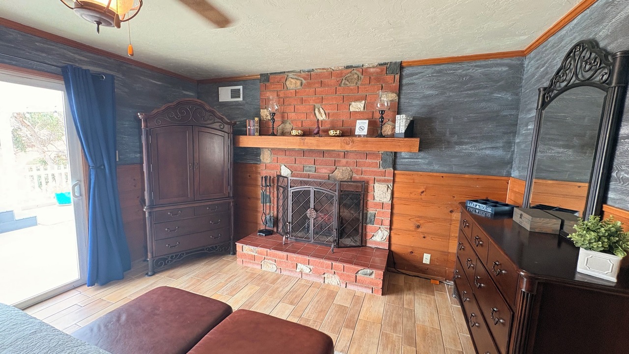 Photo of Bedroom in Wofford Heights