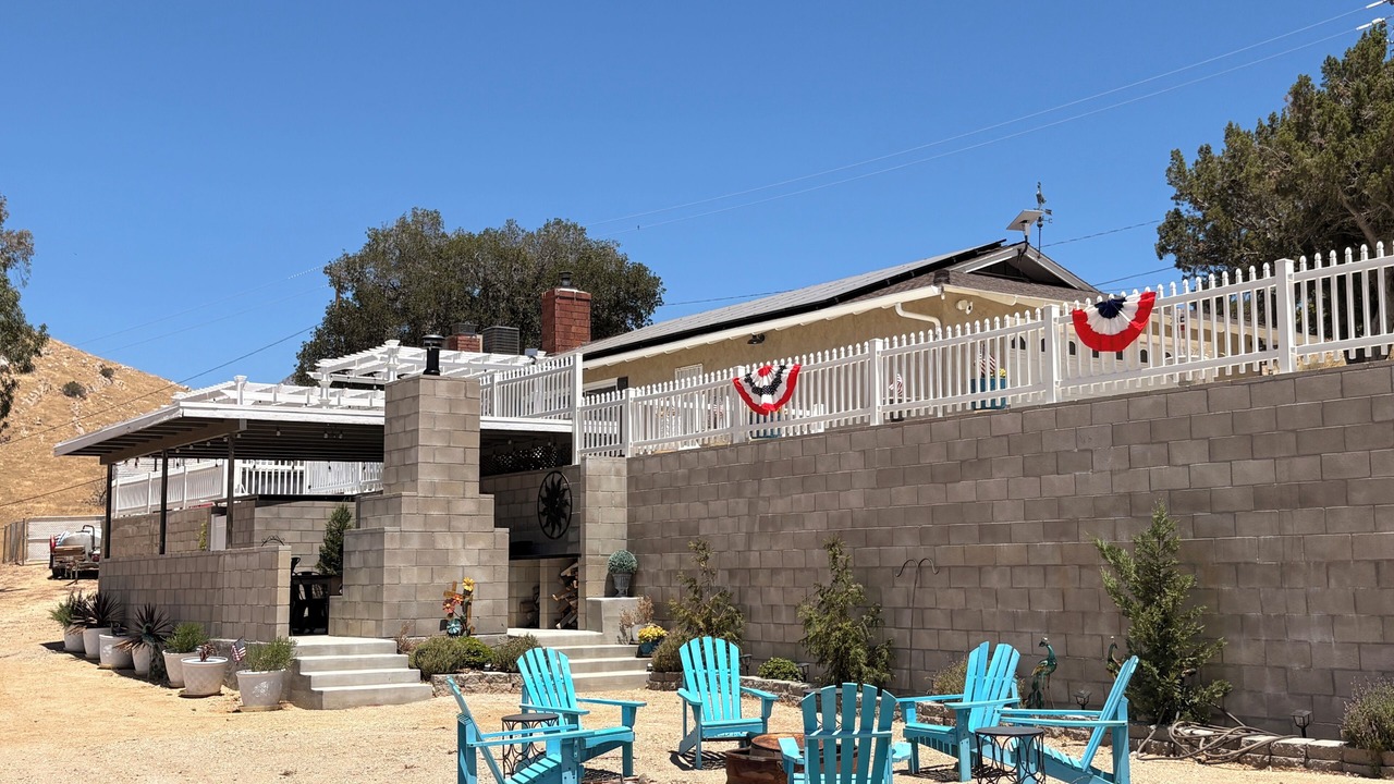 Photo of Patio Balcony in Wofford Heights