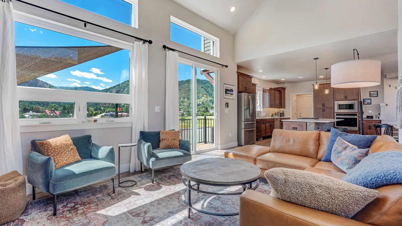 Photo of Livingroom in Palmer Lake