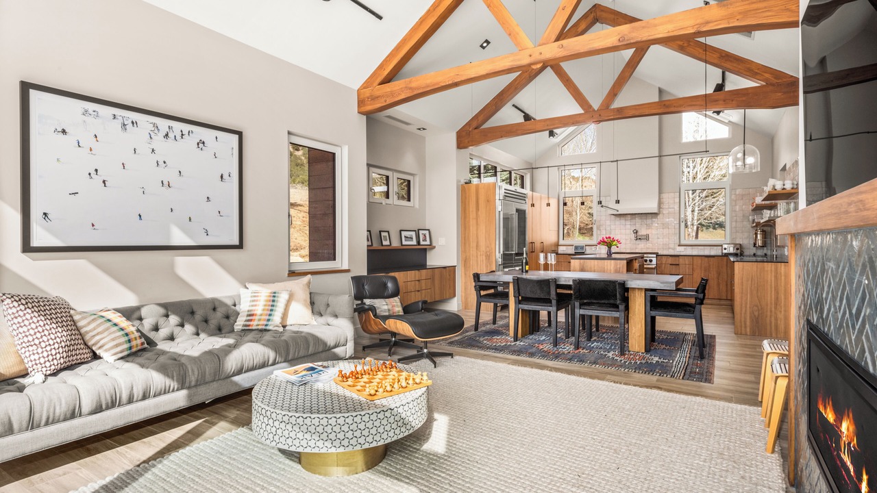 Photo of Livingroom in Aspen Glen