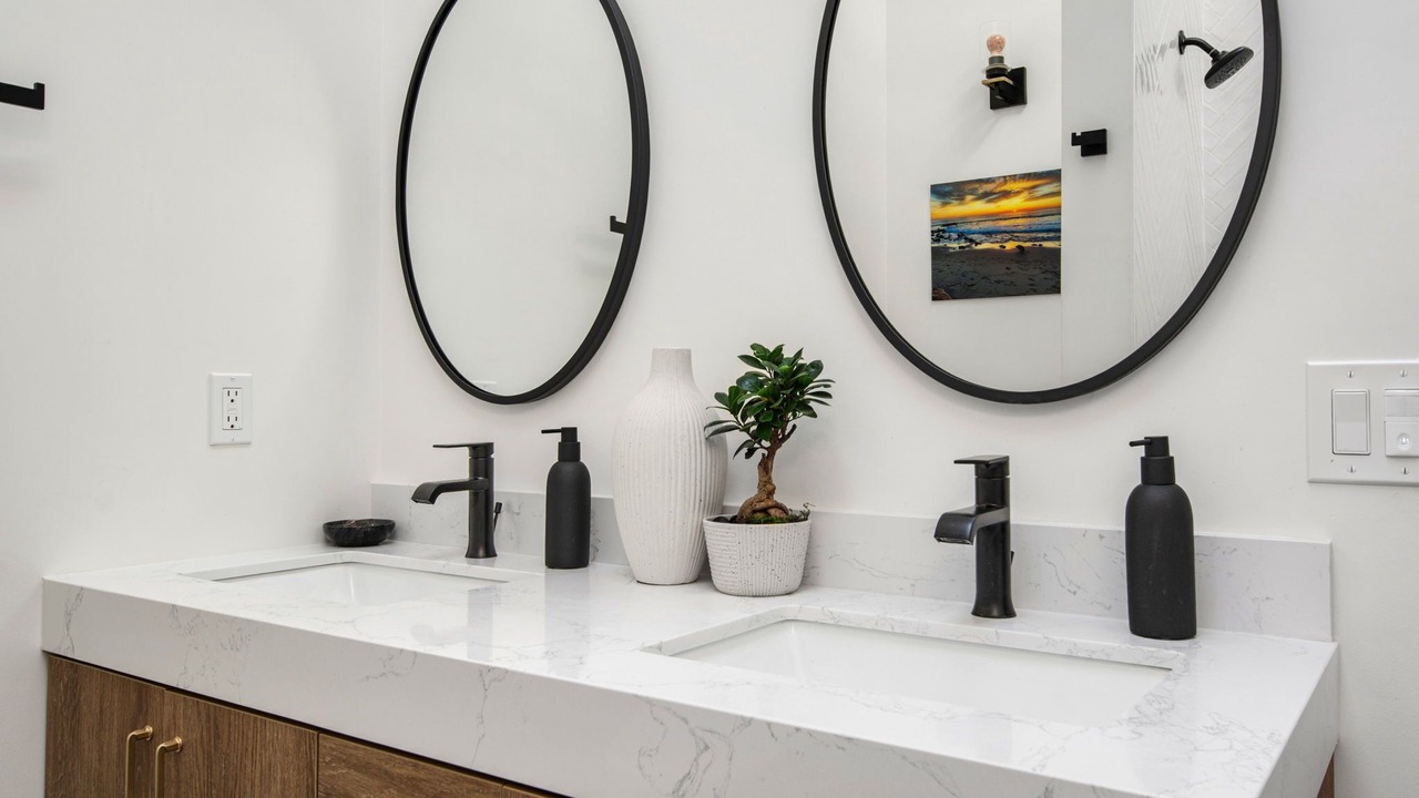 Photo of Bathroom in Laguna Beach