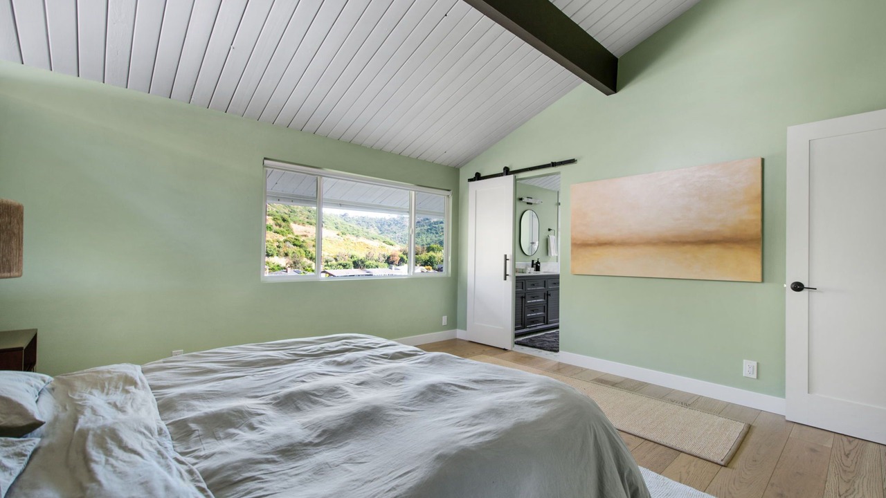 Photo of Bedroom in Laguna Beach