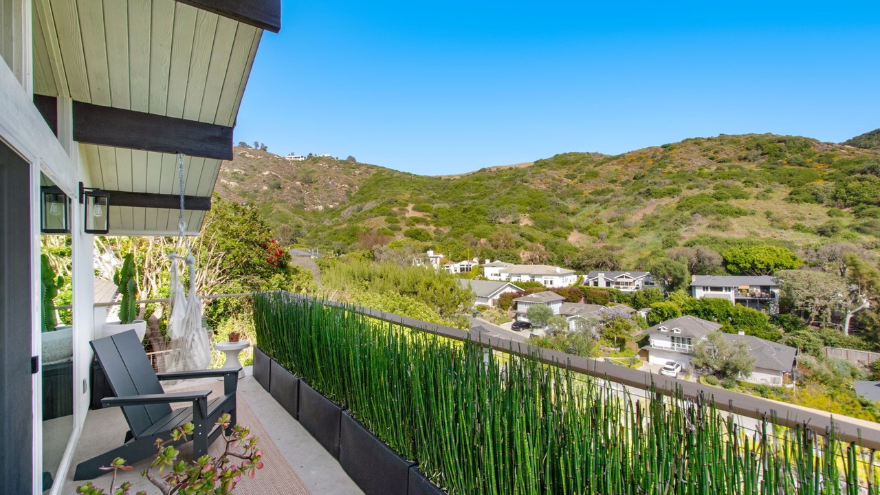 Photo of Patio Balcony in Laguna Beach