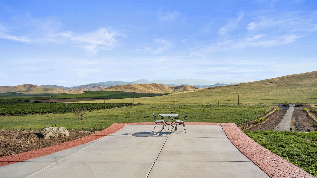 Photo of Outdoor in Porterville
