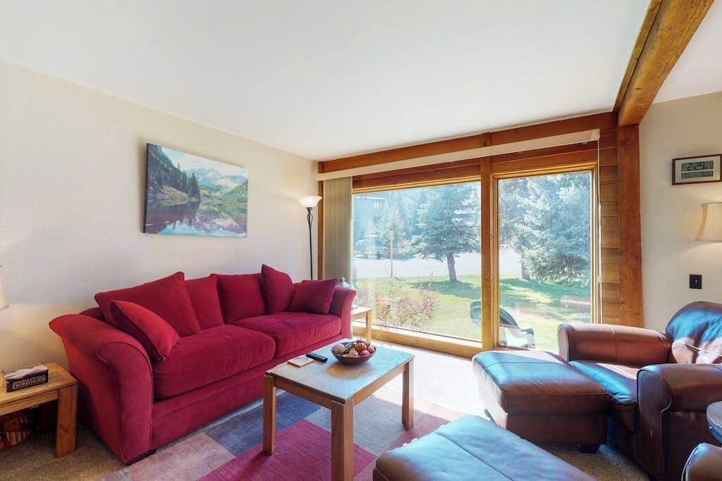 Photo of Livingroom in East Village at Copper