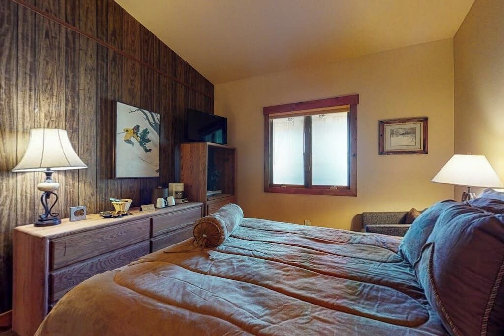 Photo of Bedroom in Copper Mountain Village