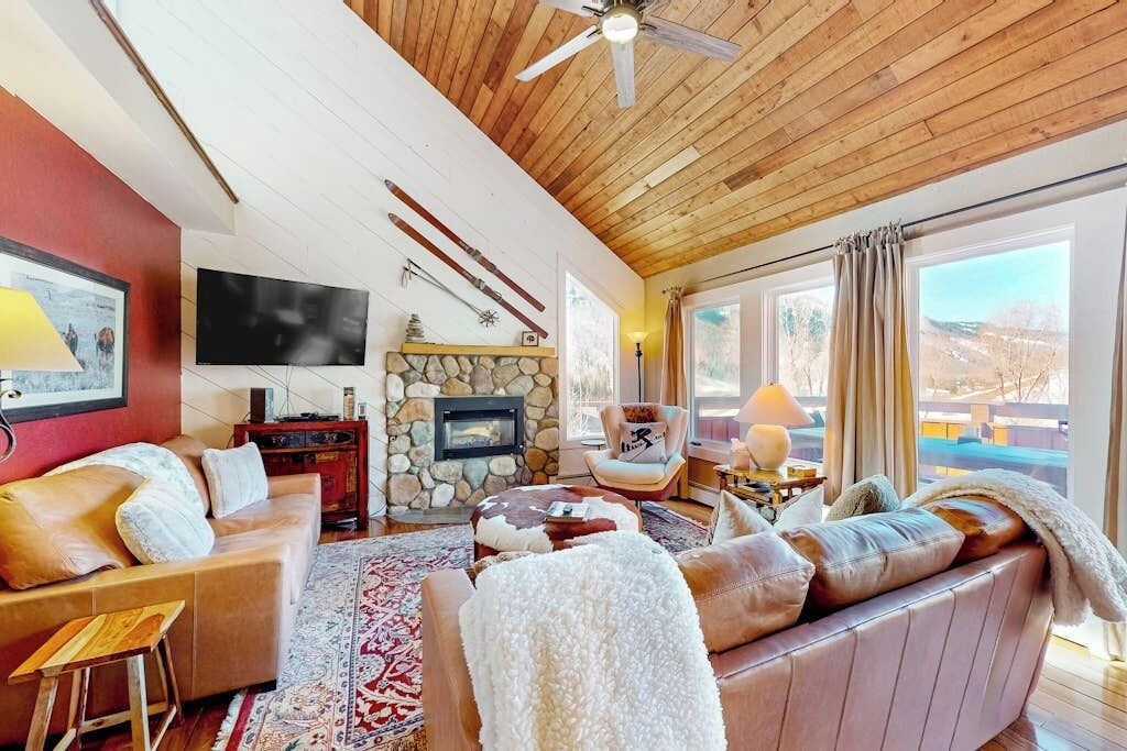 Photo of Livingroom in Vail