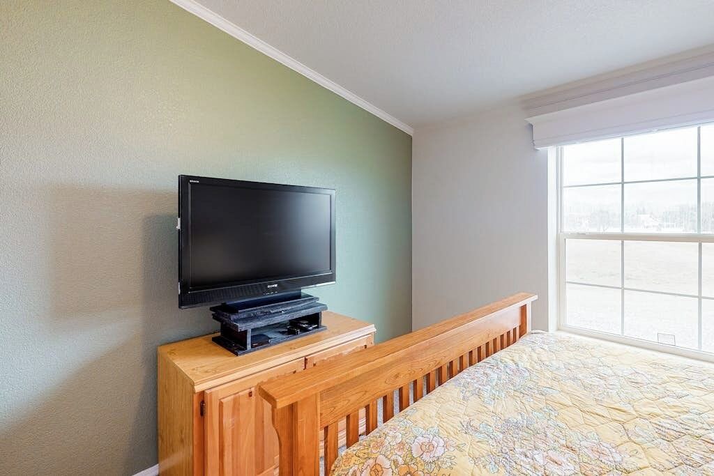Photo of Bedroom in South Fork