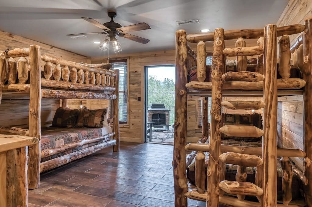 Photo of Bedroom in South Fork