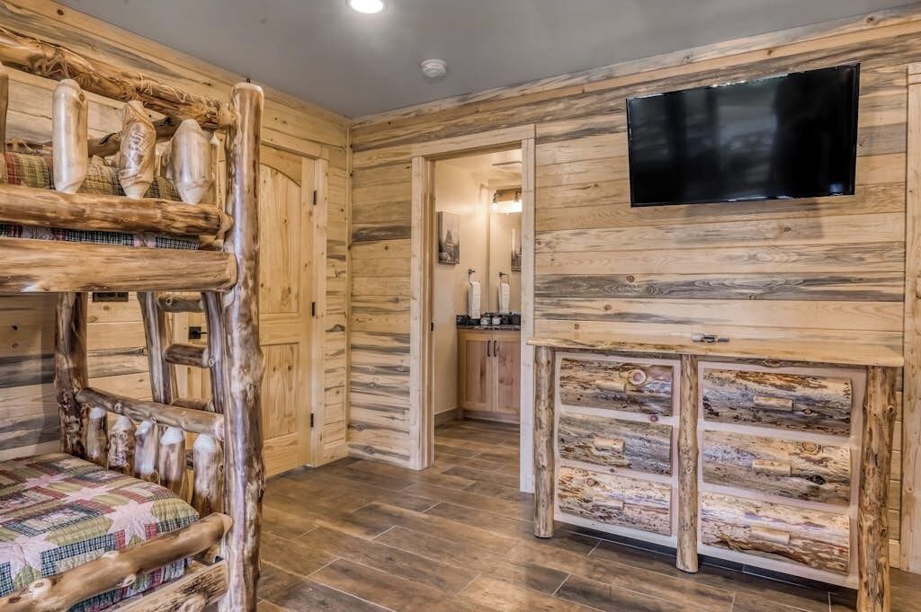 Photo of Bedroom in South Fork