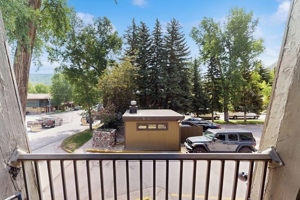 Photo of Outdoor in West End