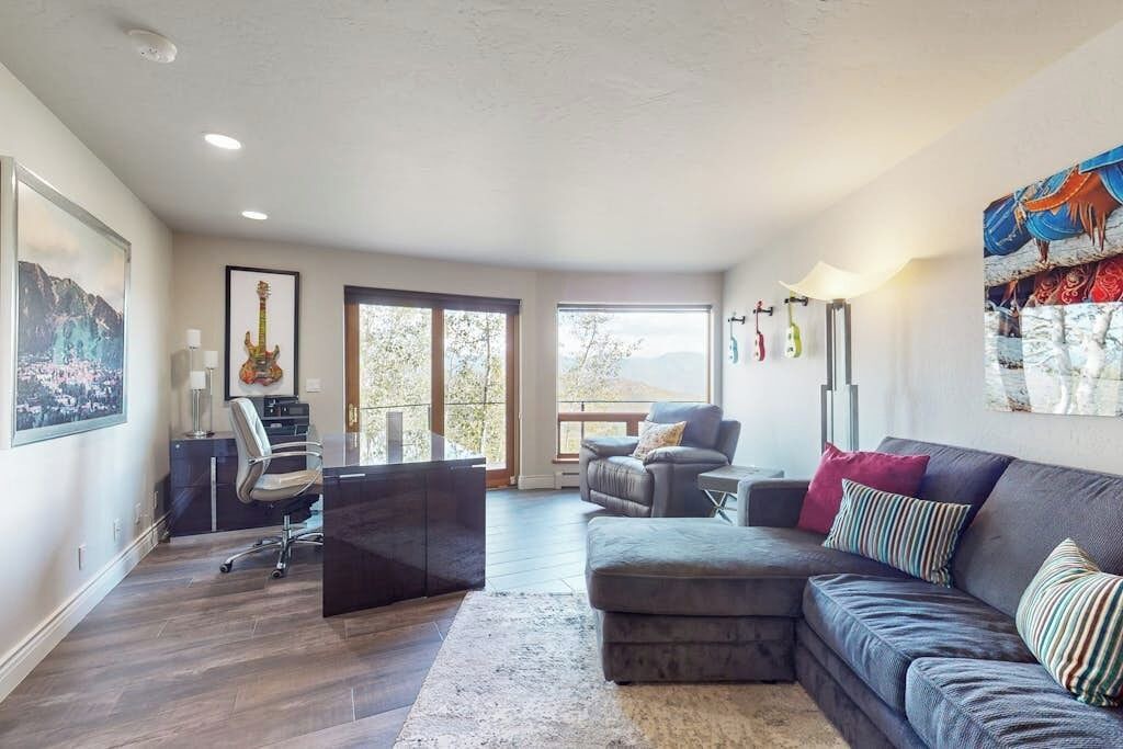 Photo of Livingroom in Snowmass Village