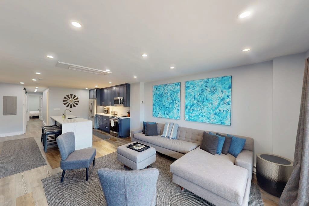 Photo of Livingroom in Avon