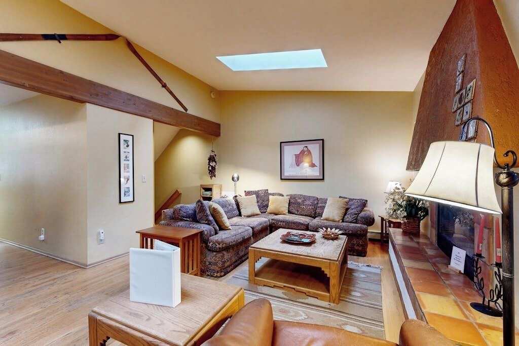 Photo of Livingroom in Intermountain
