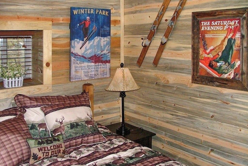 Photo of Bedroom in South Fork