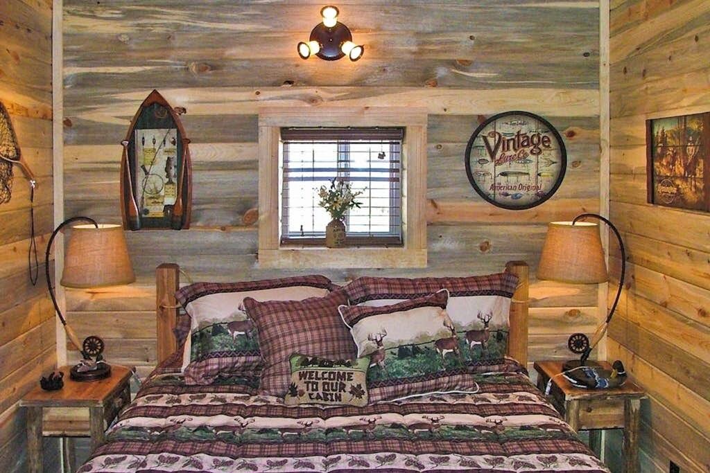 Photo of Bedroom in South Fork
