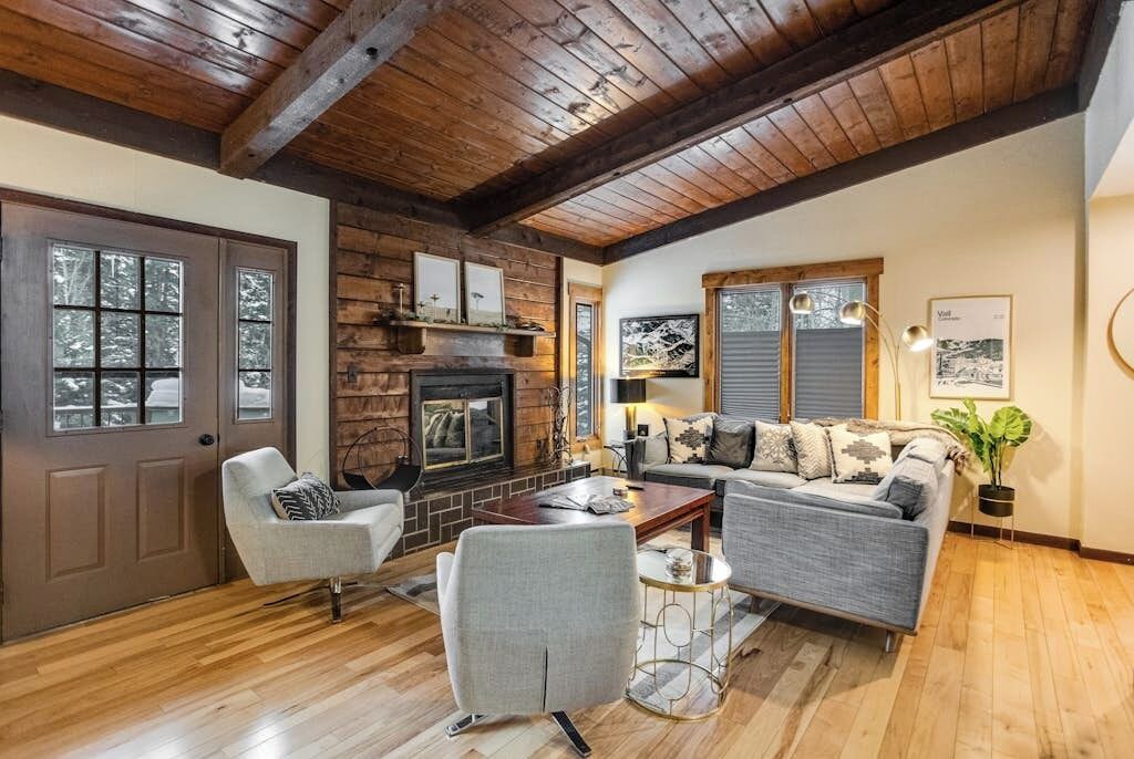 Photo of Livingroom in Intermountain