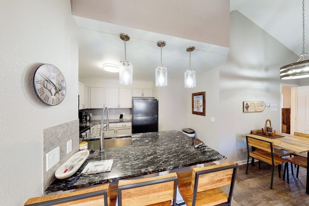Photo of Kitchen in Edwards