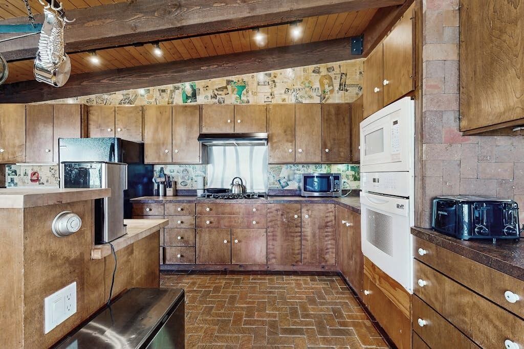 Photo of Kitchen in Mountain Valley