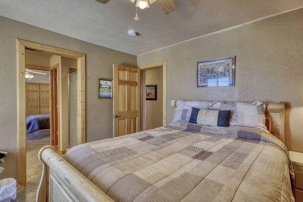 Photo of Bedroom in Del Norte